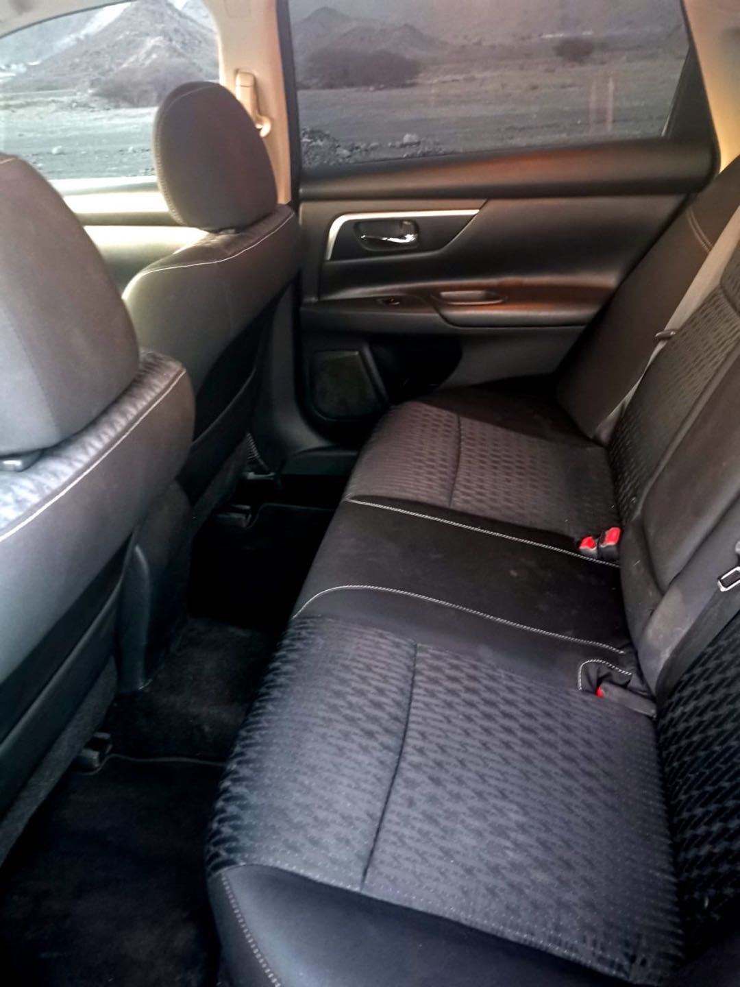 Car Image 2018 NISSAN ALTIMA SV