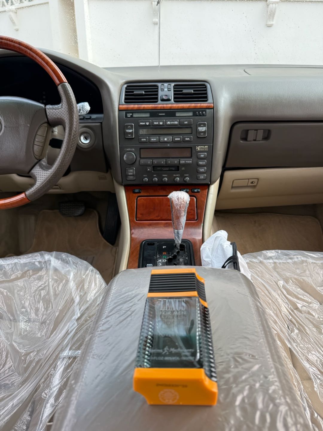 Car Image 1998 LEXUS LS 