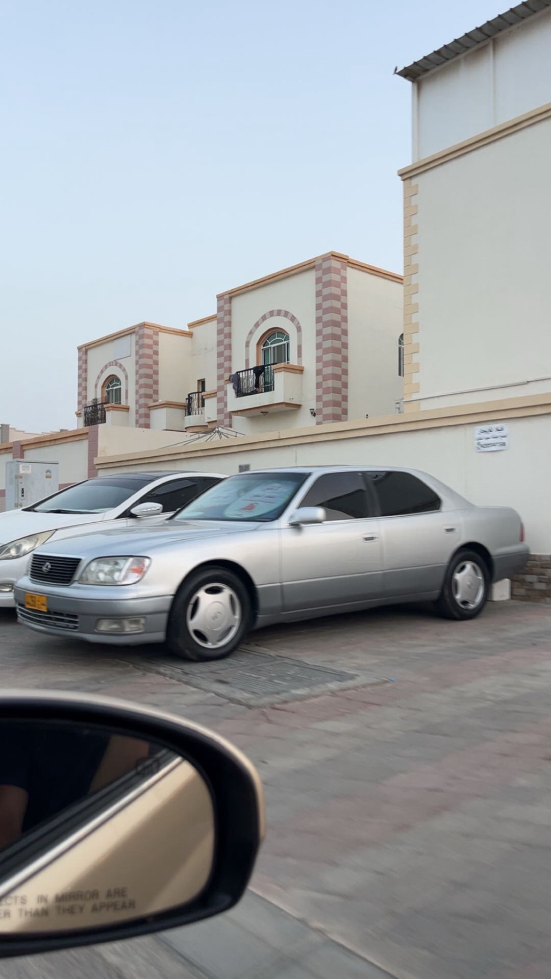 Car Image 1999 LEXUS LS 400