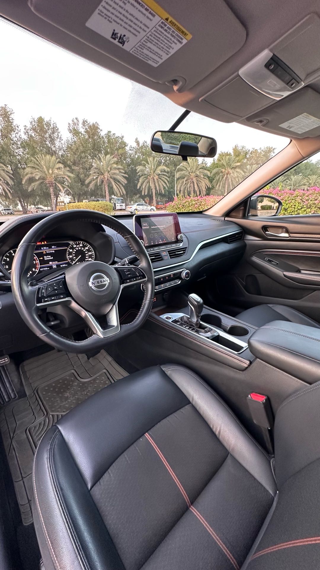 Car Image 2019 NISSAN ALTIMA SR