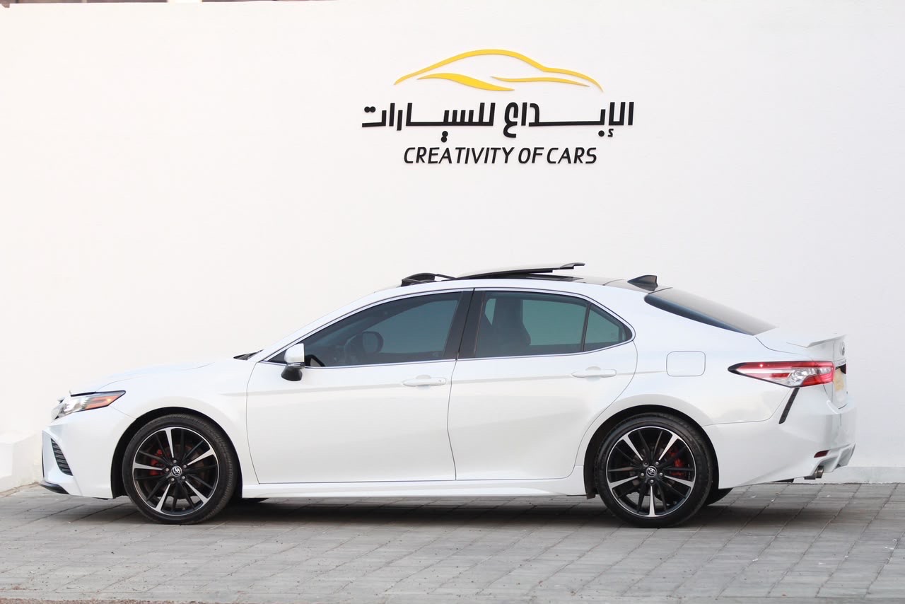 Car Image 2019 TOYOTA CAMRY XSE