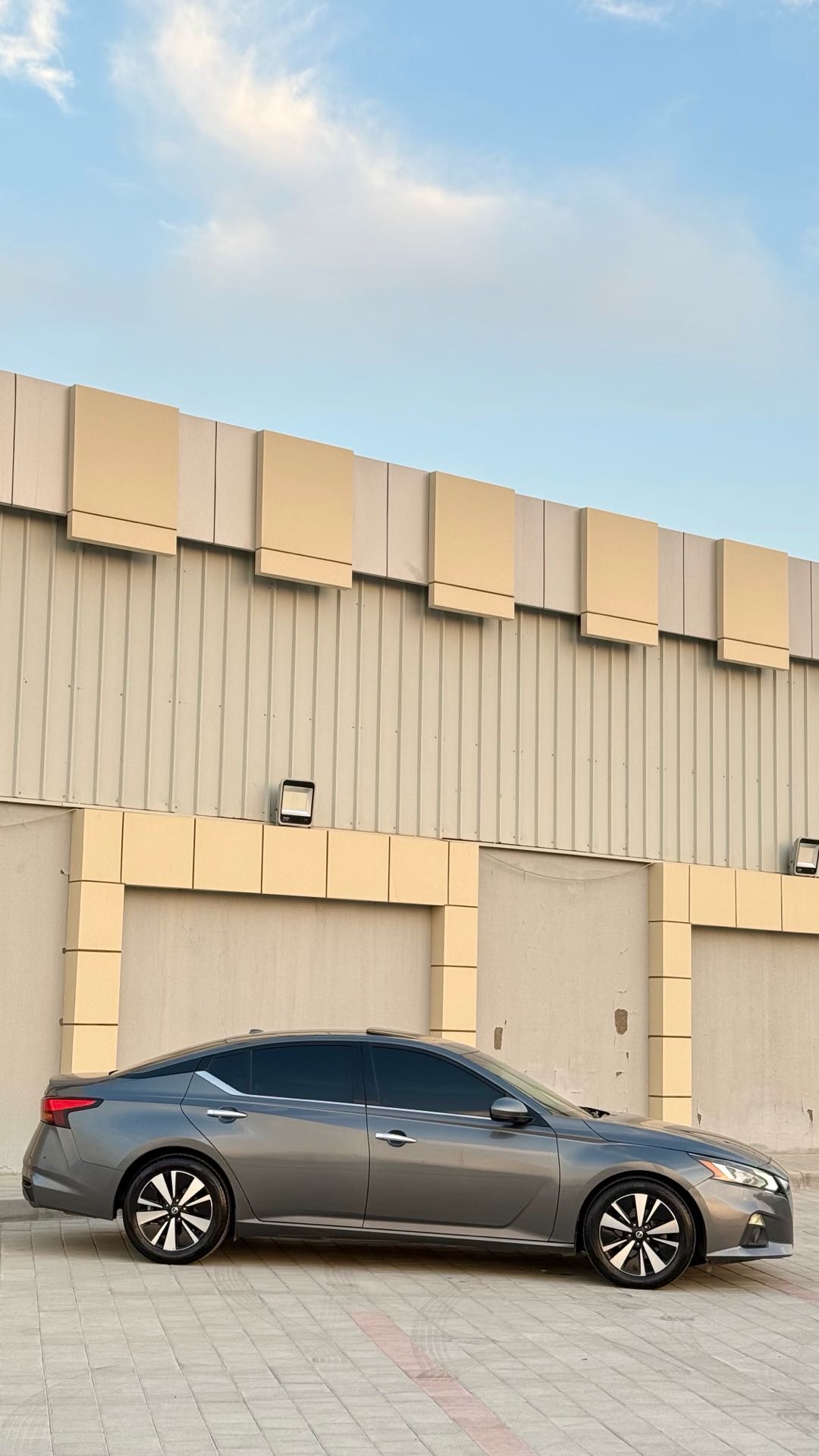 Car Image 2019 NISSAN ALTIMA SL
