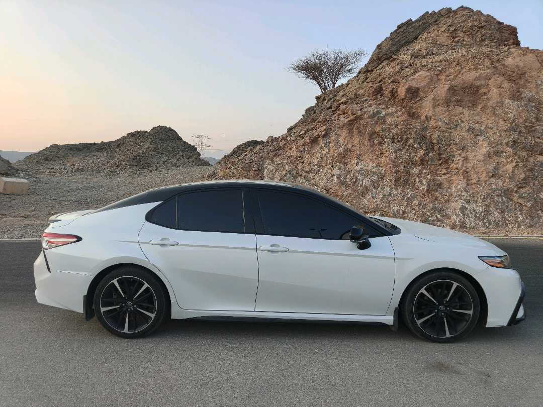 Car Image 2019 TOYOTA CAMRY XSE