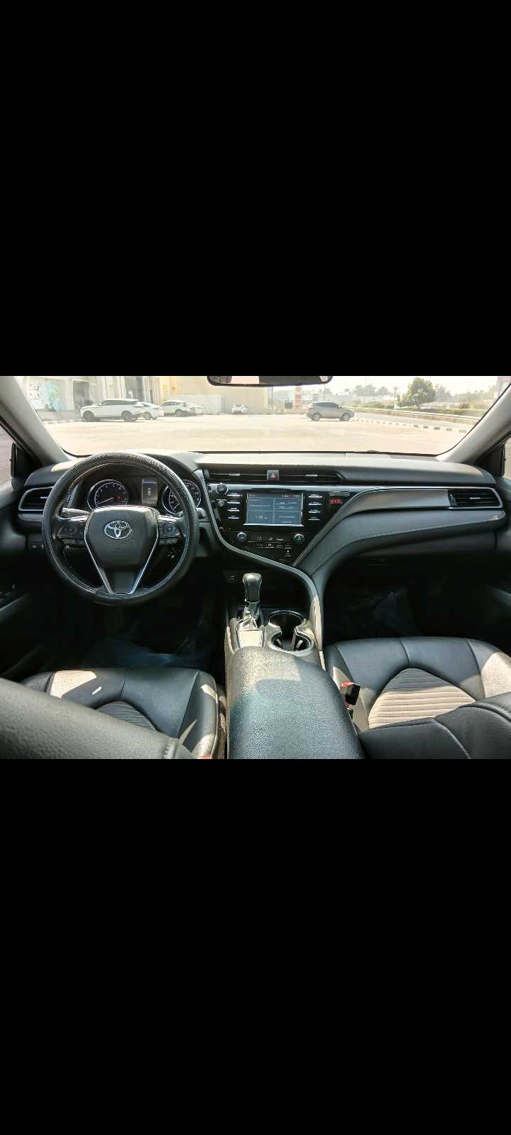 Car Image 2019 TOYOTA CAMRY SE