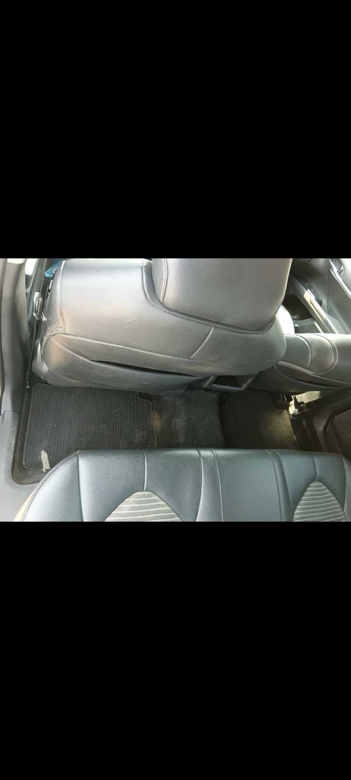 Car Image 2019 TOYOTA CAMRY SE