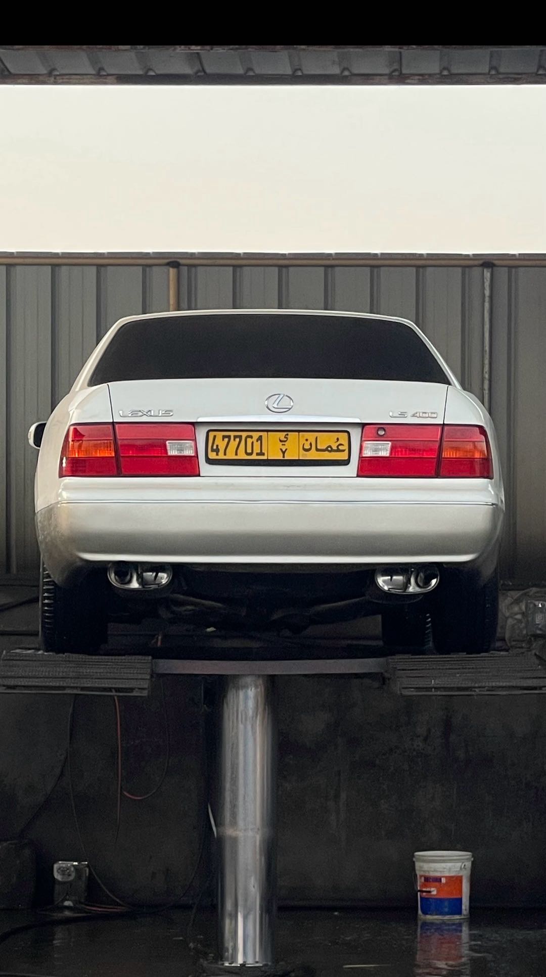 Car Image 1998 LEXUS LS 400