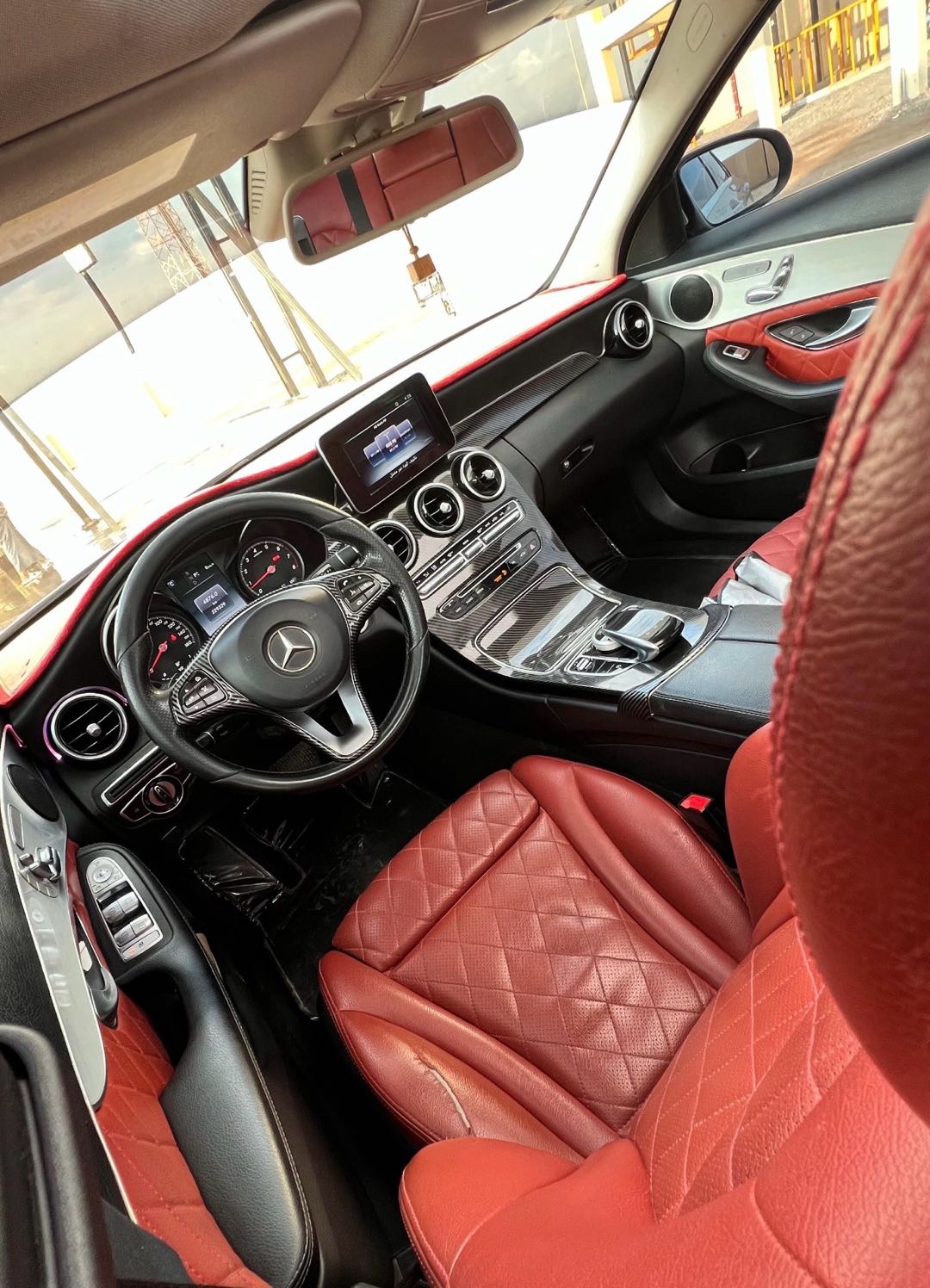 Car Image 2016 MERCEDES C Class 300