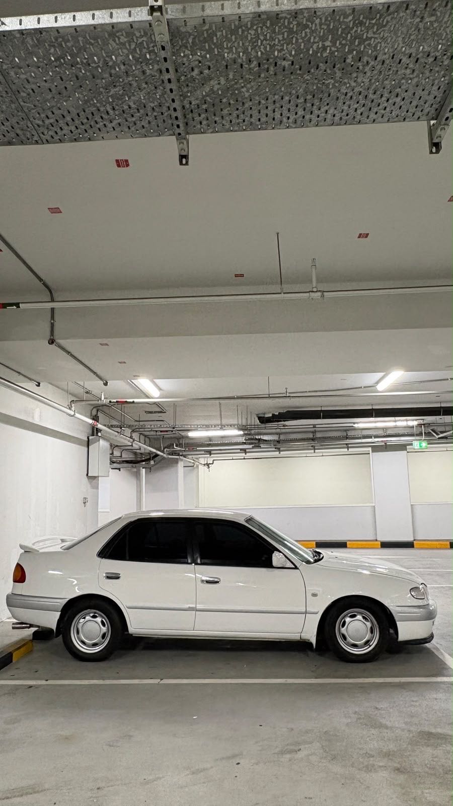 Car Image 1999 TOYOTA COROLLA XLI