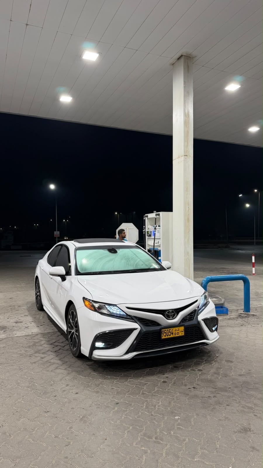 Car Image 2018 TOYOTA CAMRY SE