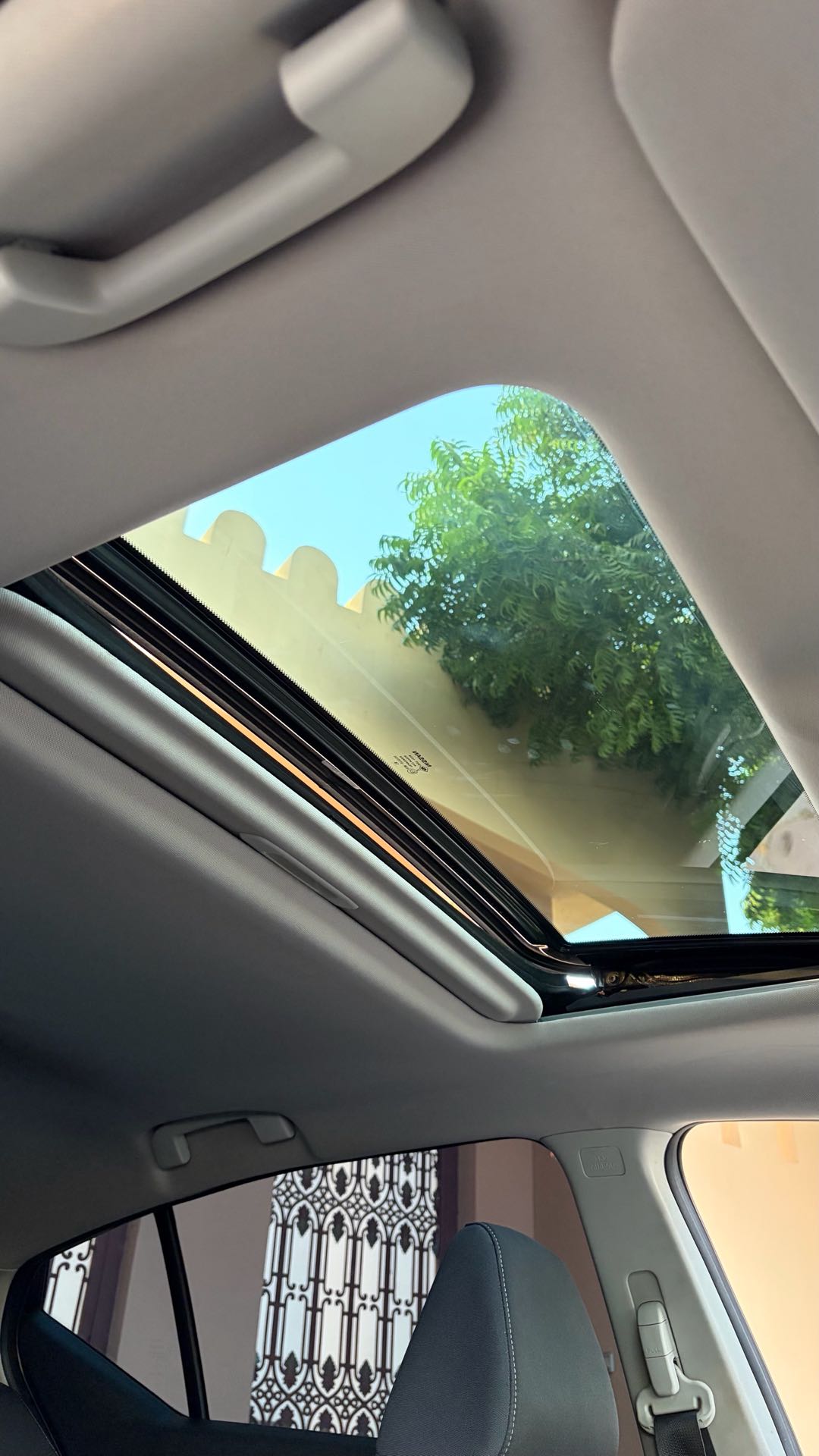 Car Image 2019 NISSAN ALTIMA SV