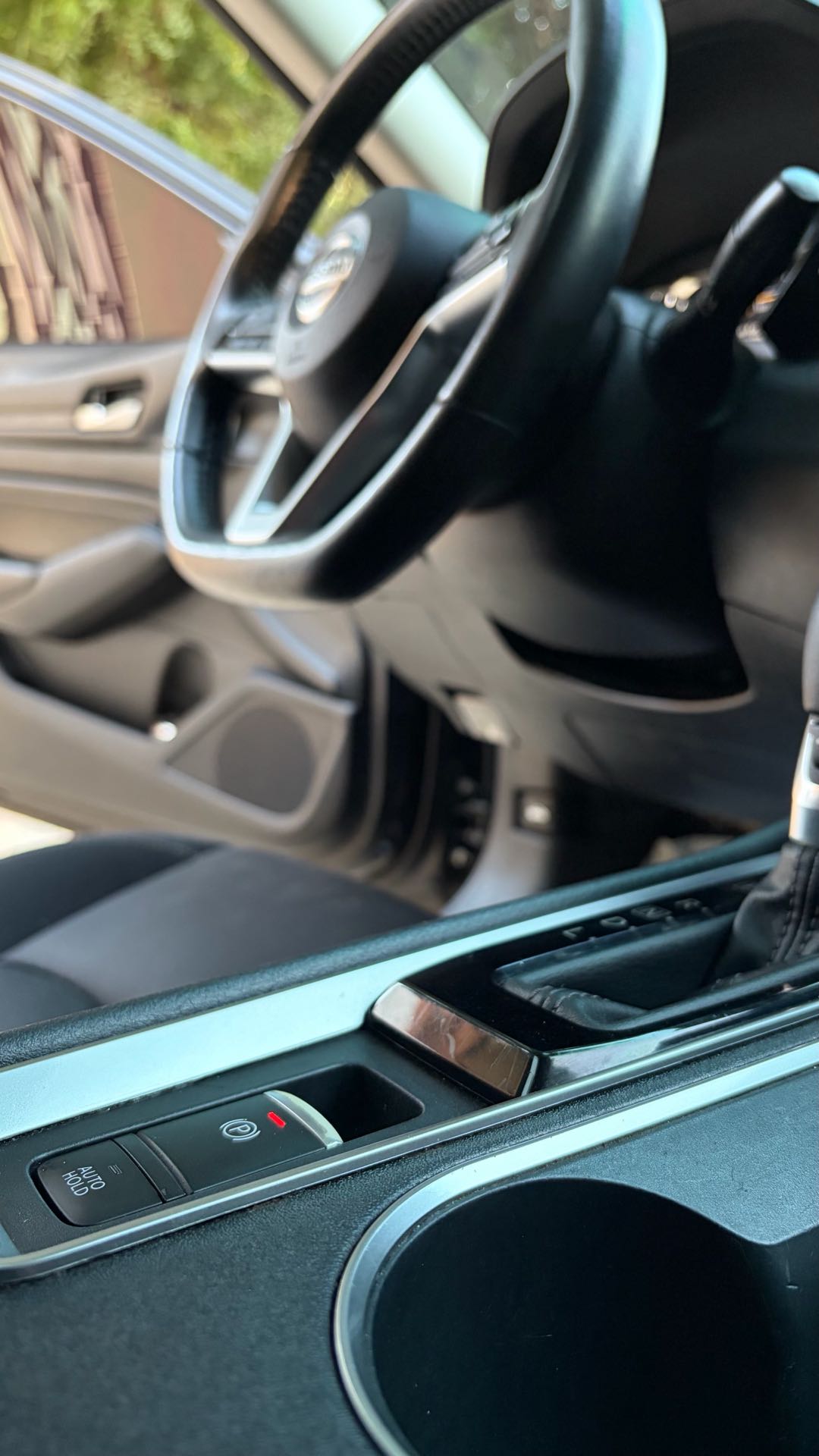 Car Image 2019 NISSAN ALTIMA SV