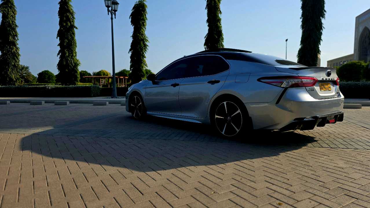 Car Image 2018 TOYOTA CAMRY XSE