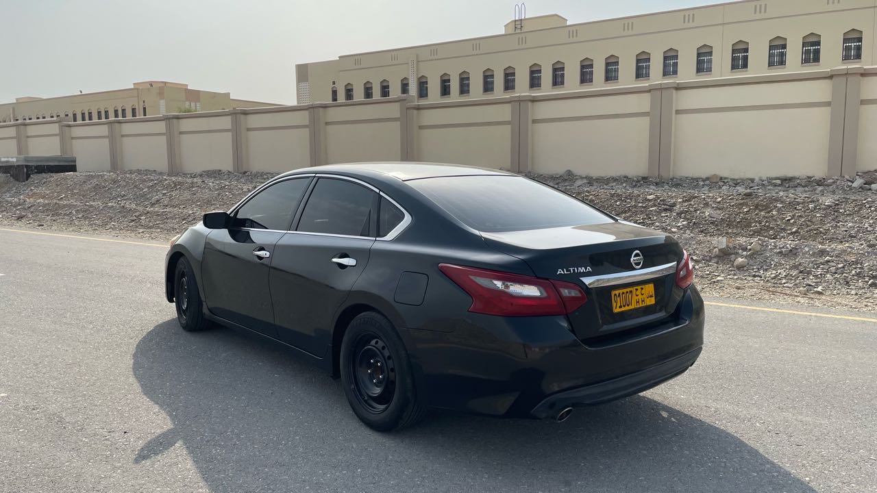 Car Image 2018 NISSAN ALTIMA S