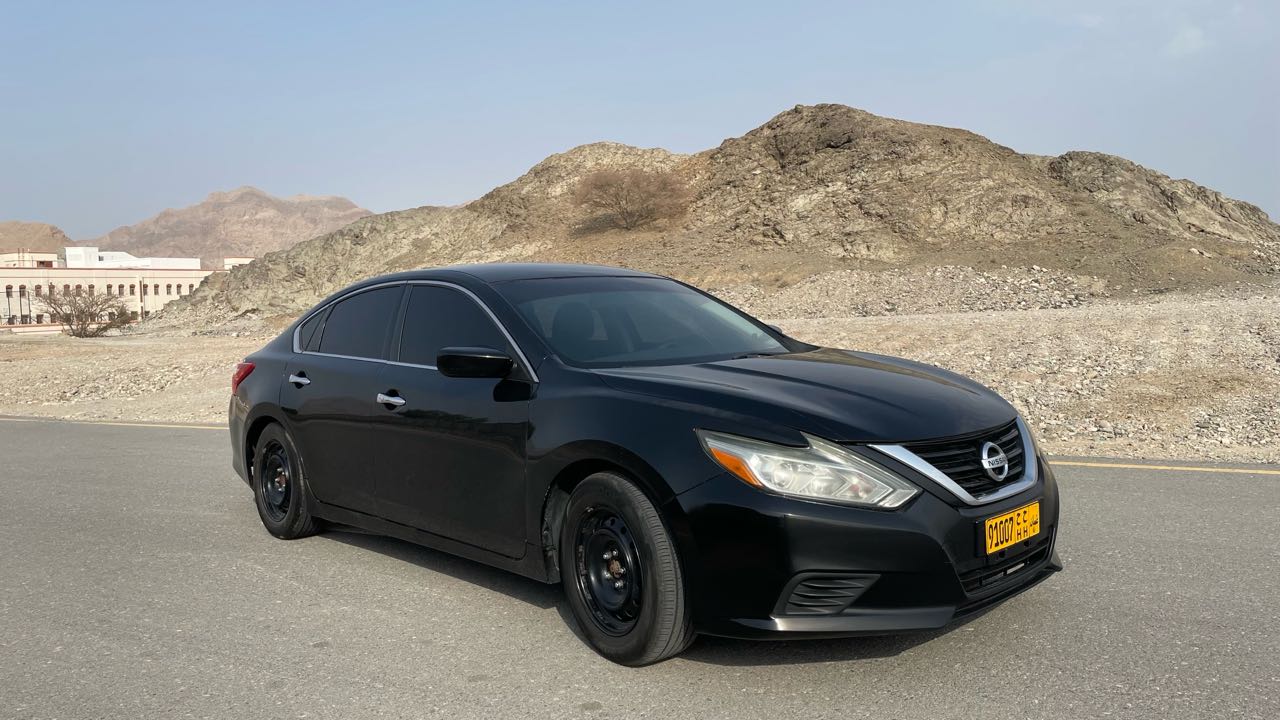 Car Image 2018 NISSAN ALTIMA S