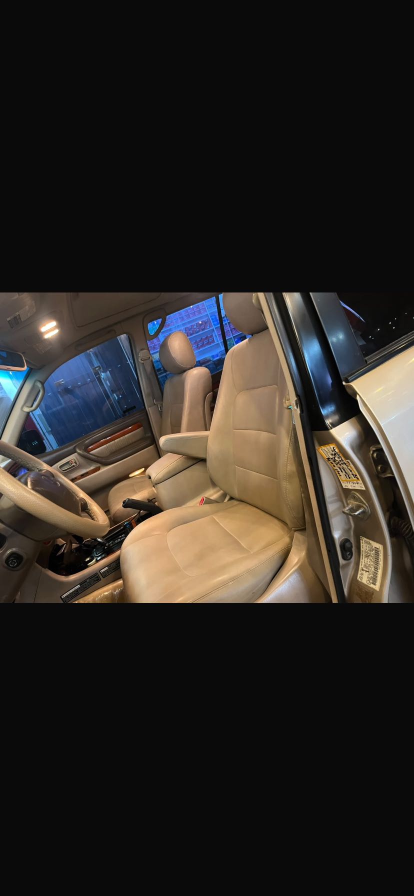 Car Image 1999 LEXUS LX 470