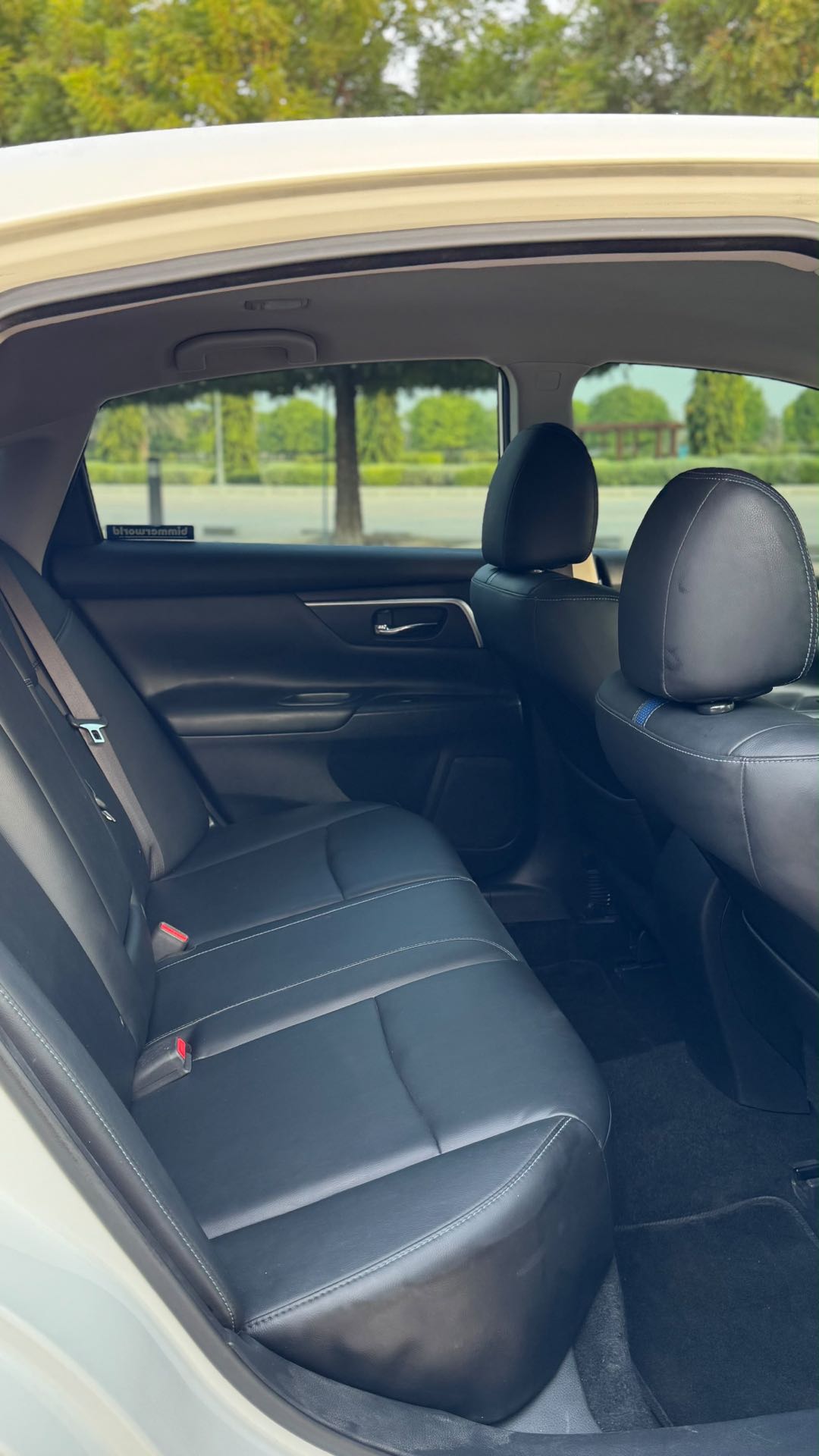 Car Image 2018 NISSAN ALTIMA SR