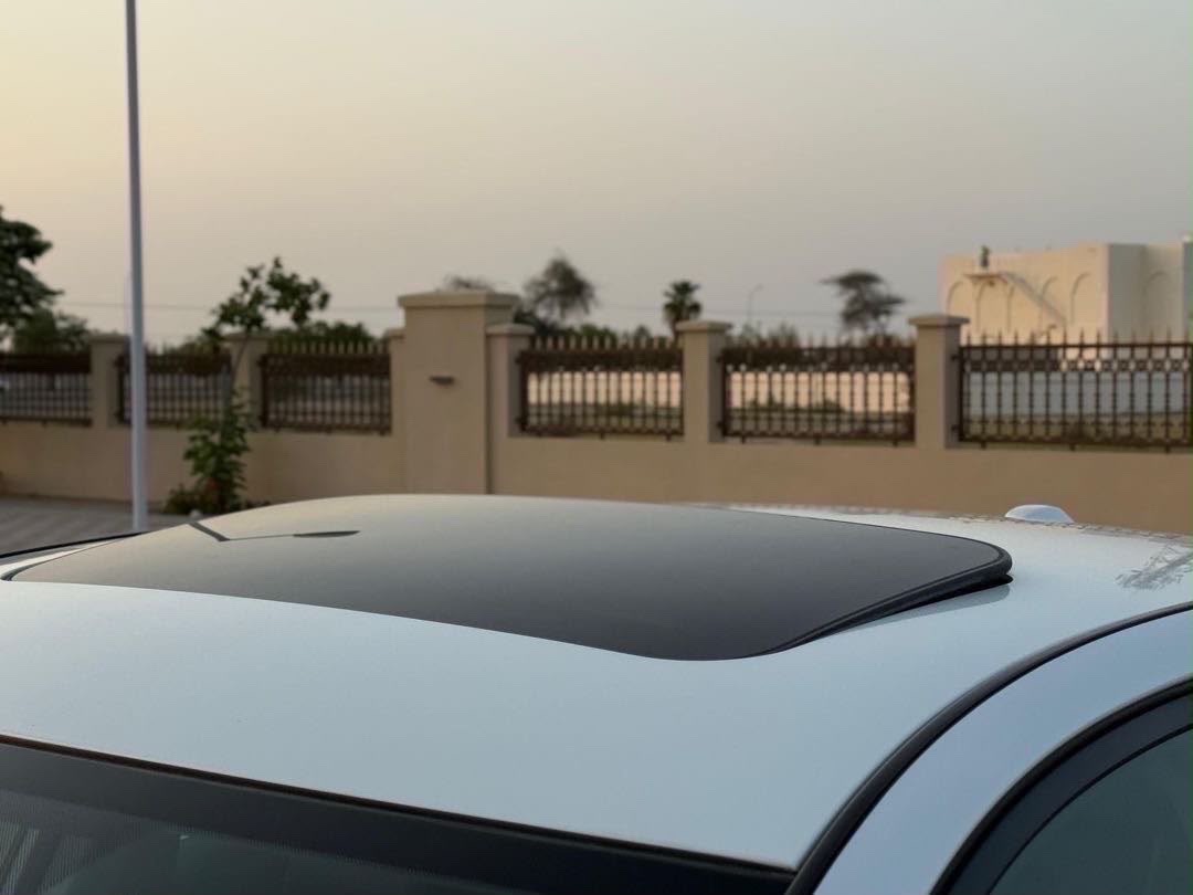 Car Image 2019 NISSAN ALTIMA SR