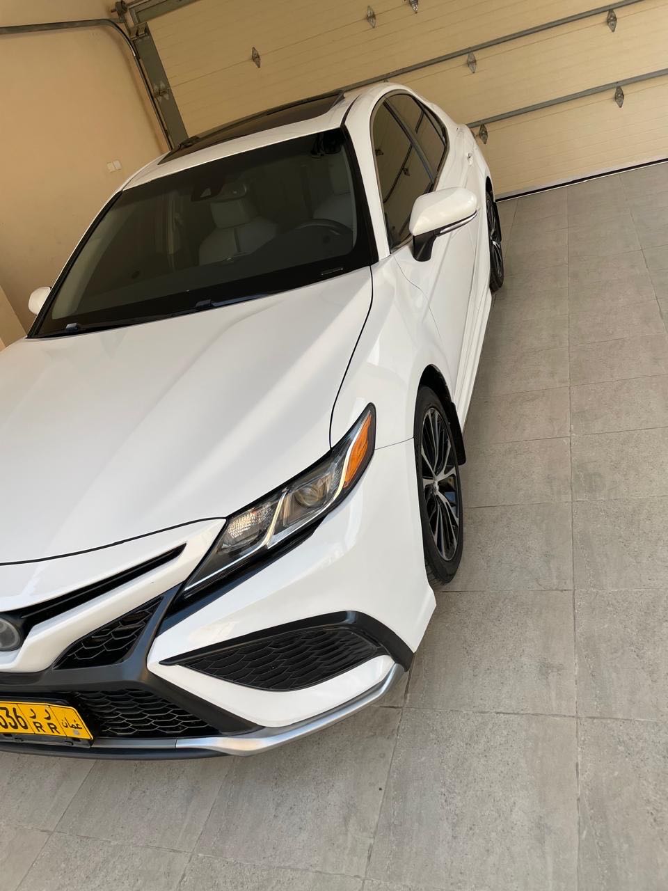 Car Image 2018 TOYOTA CAMRY SE