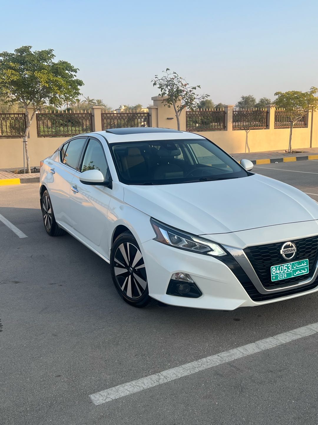 Car Image 2019 NISSAN ALTIMA SV