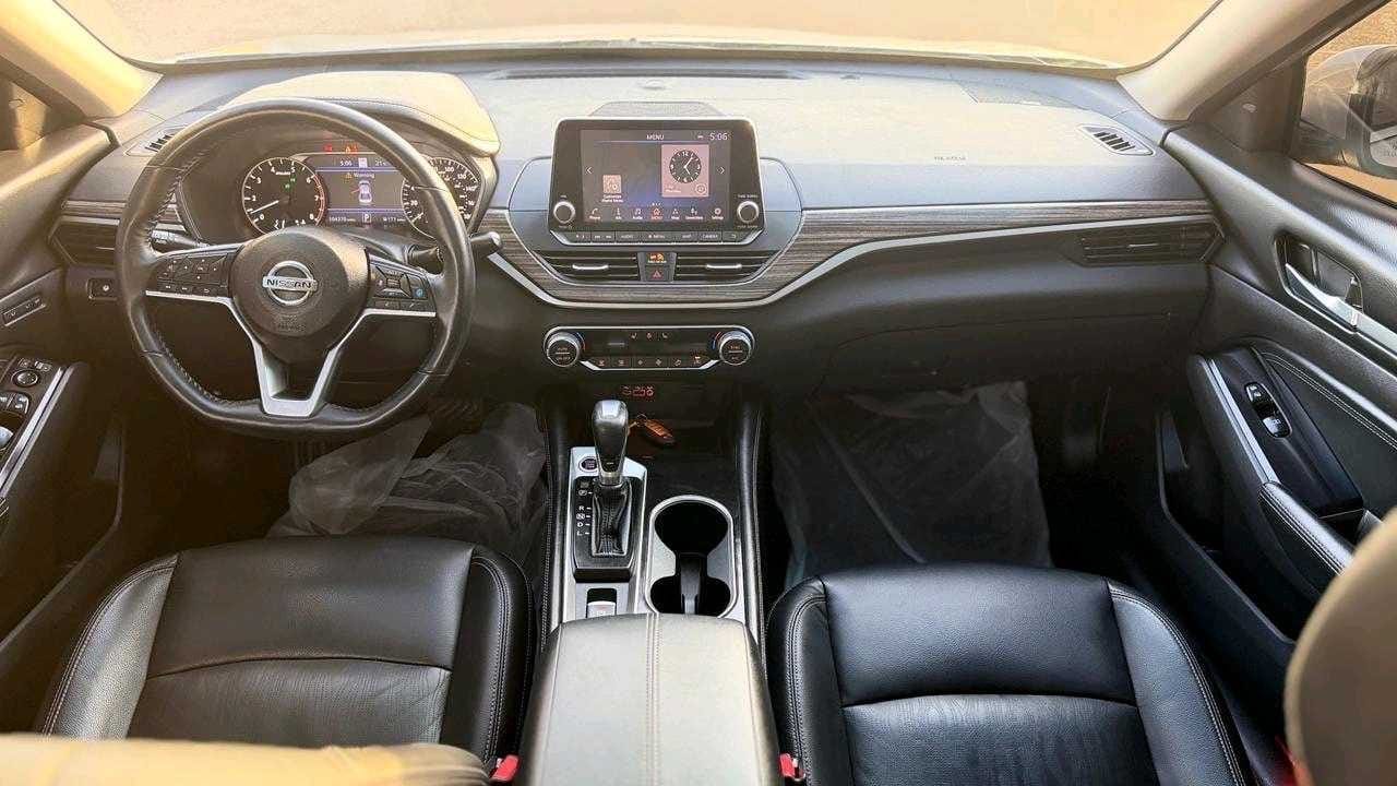 Car Image 2020 NISSAN ALTIMA Platinum 