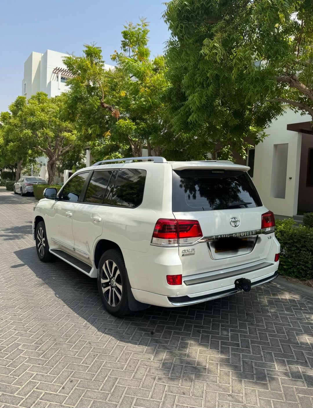Car Image 2019 TOYOTA LAND CRUISER GX.R