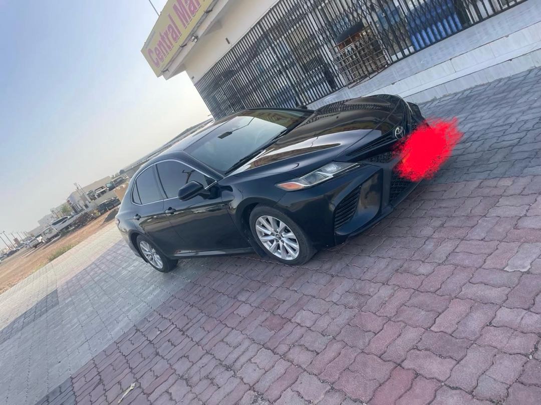 Car Image 2018 TOYOTA CAMRY SE