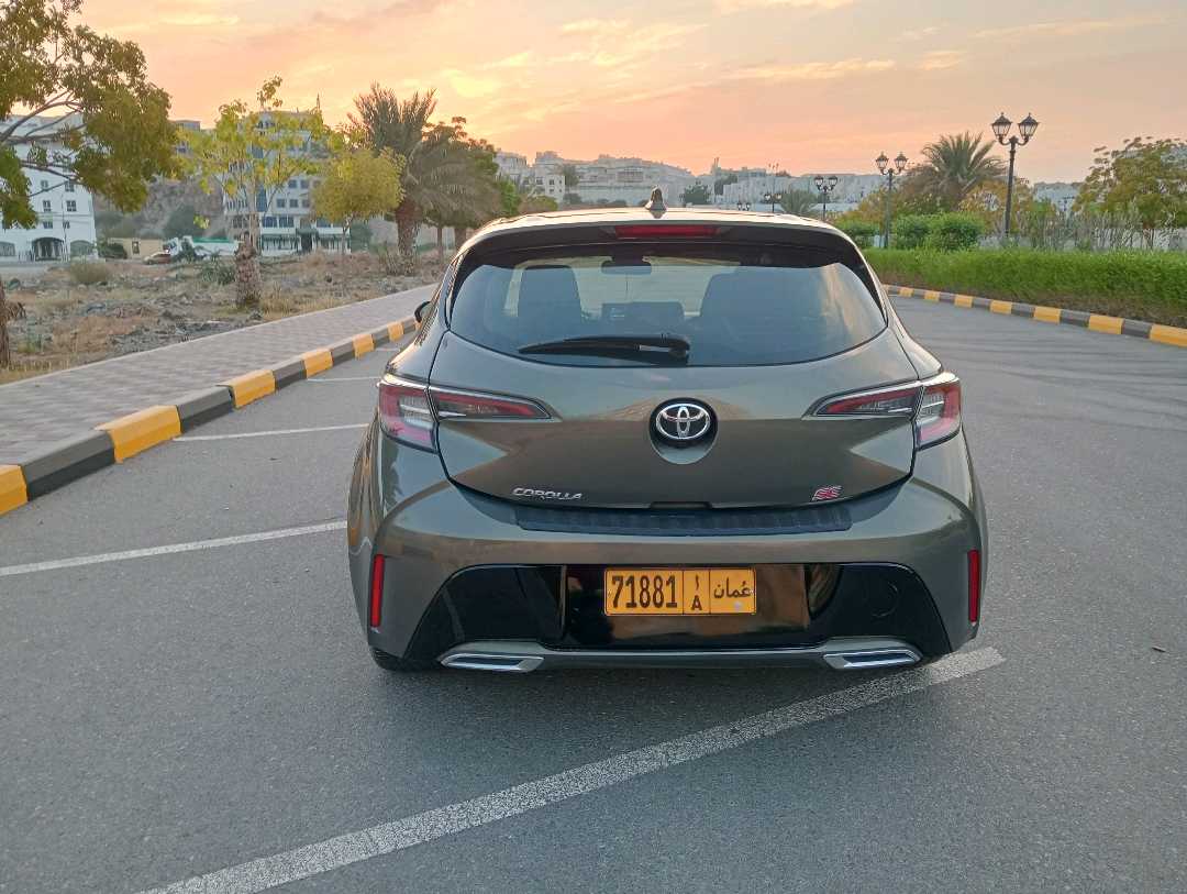 Car Image 2019 TOYOTA COROLLA Hatchback