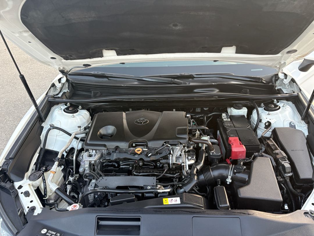 Car Image 2019 TOYOTA CAMRY SE