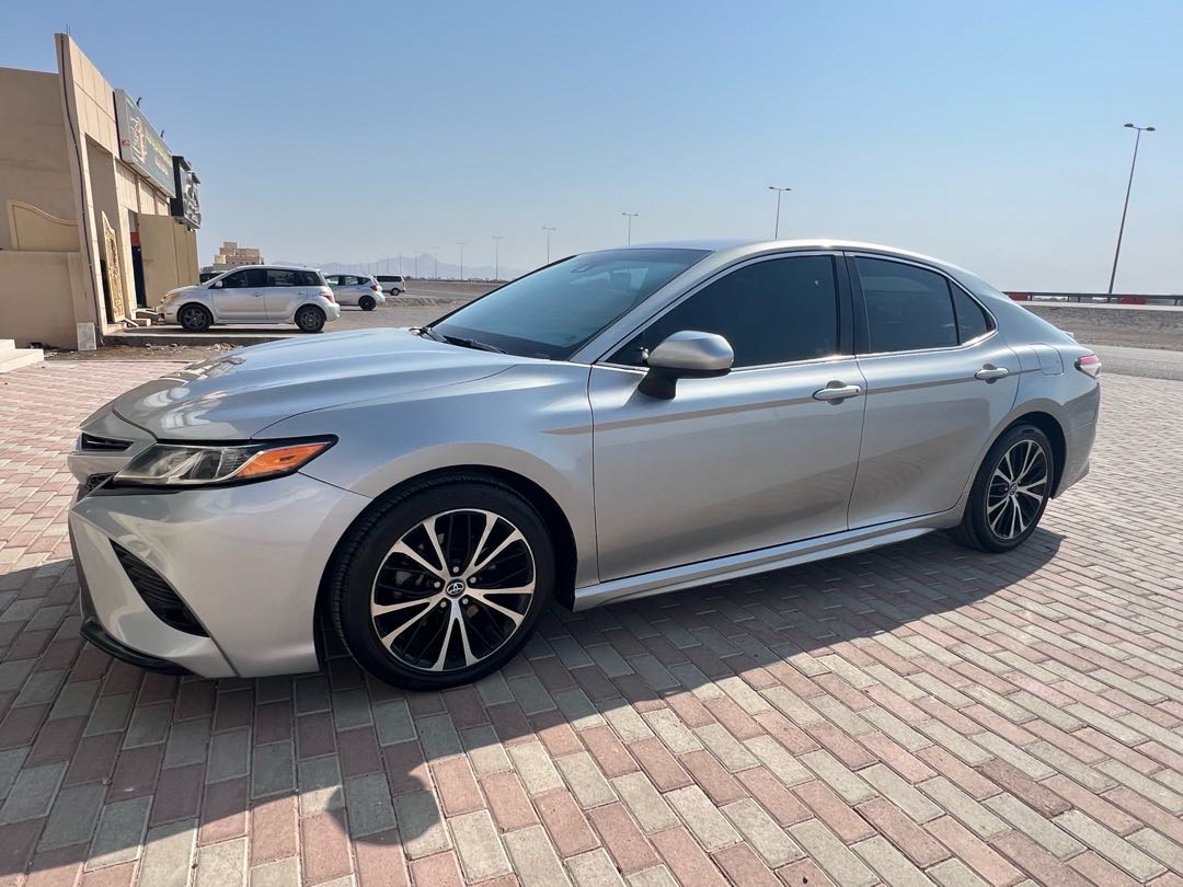 TOYOTA CAMRY SE 2018