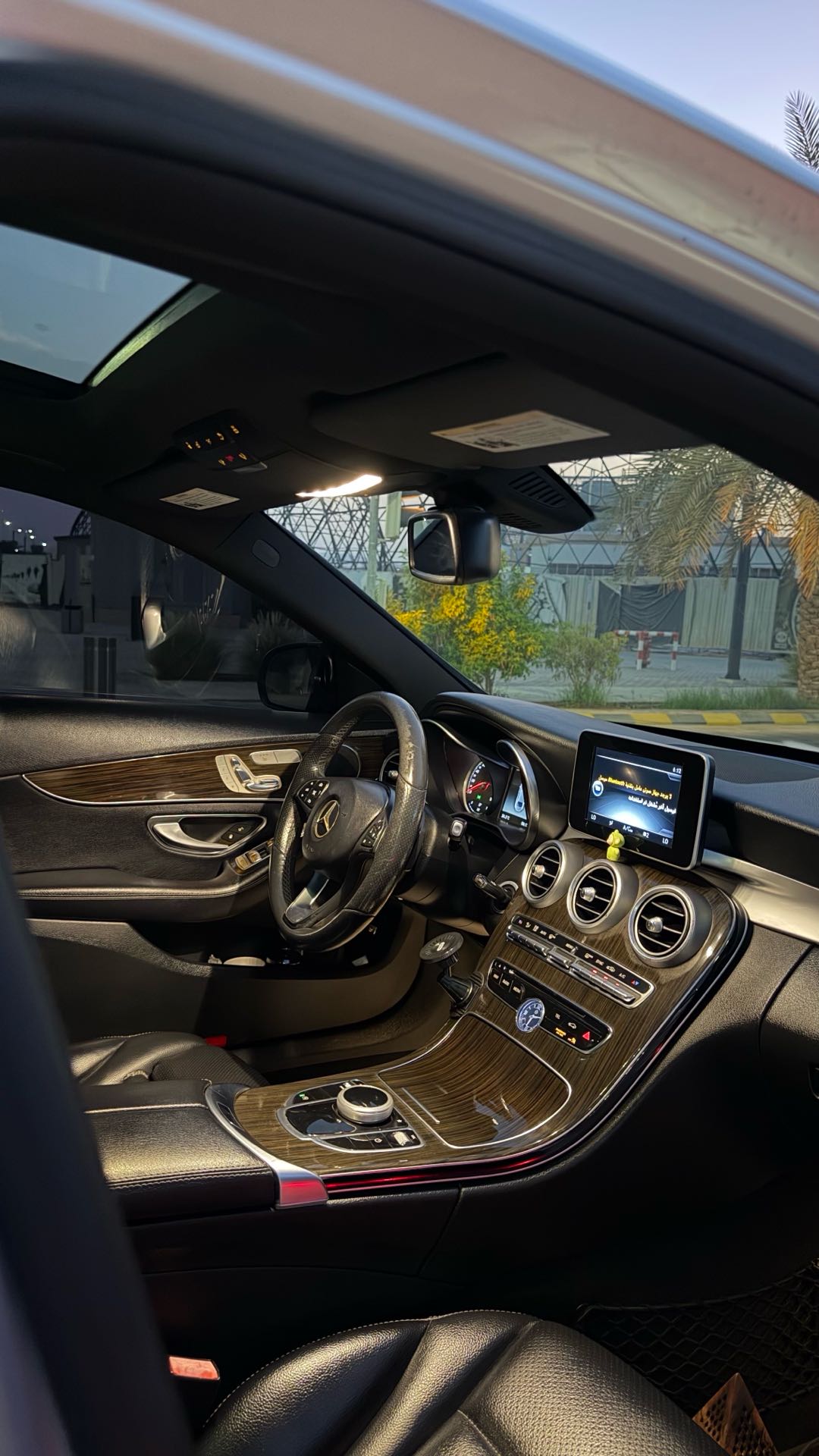 Car Image 2018 MERCEDES C Class 300