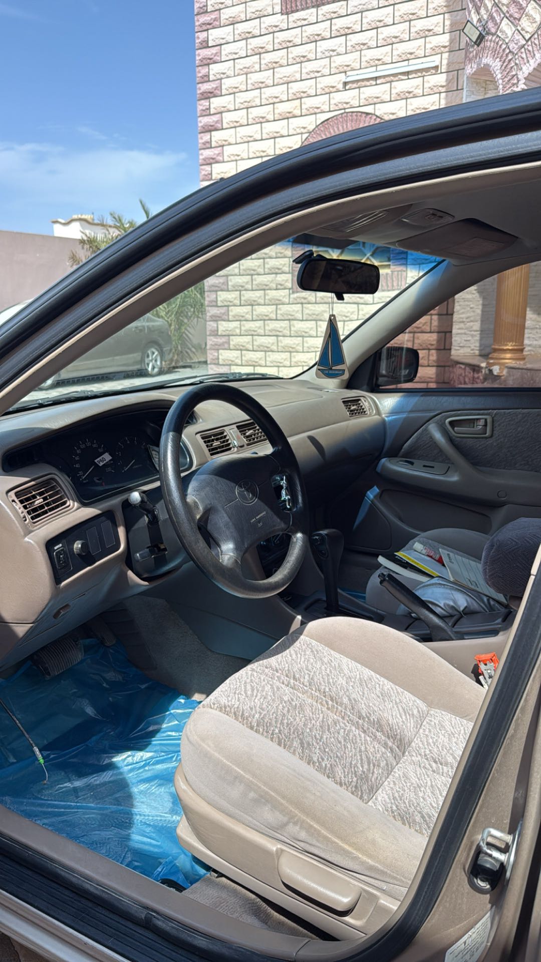 Car Image 1998 TOYOTA CAMRY GLE