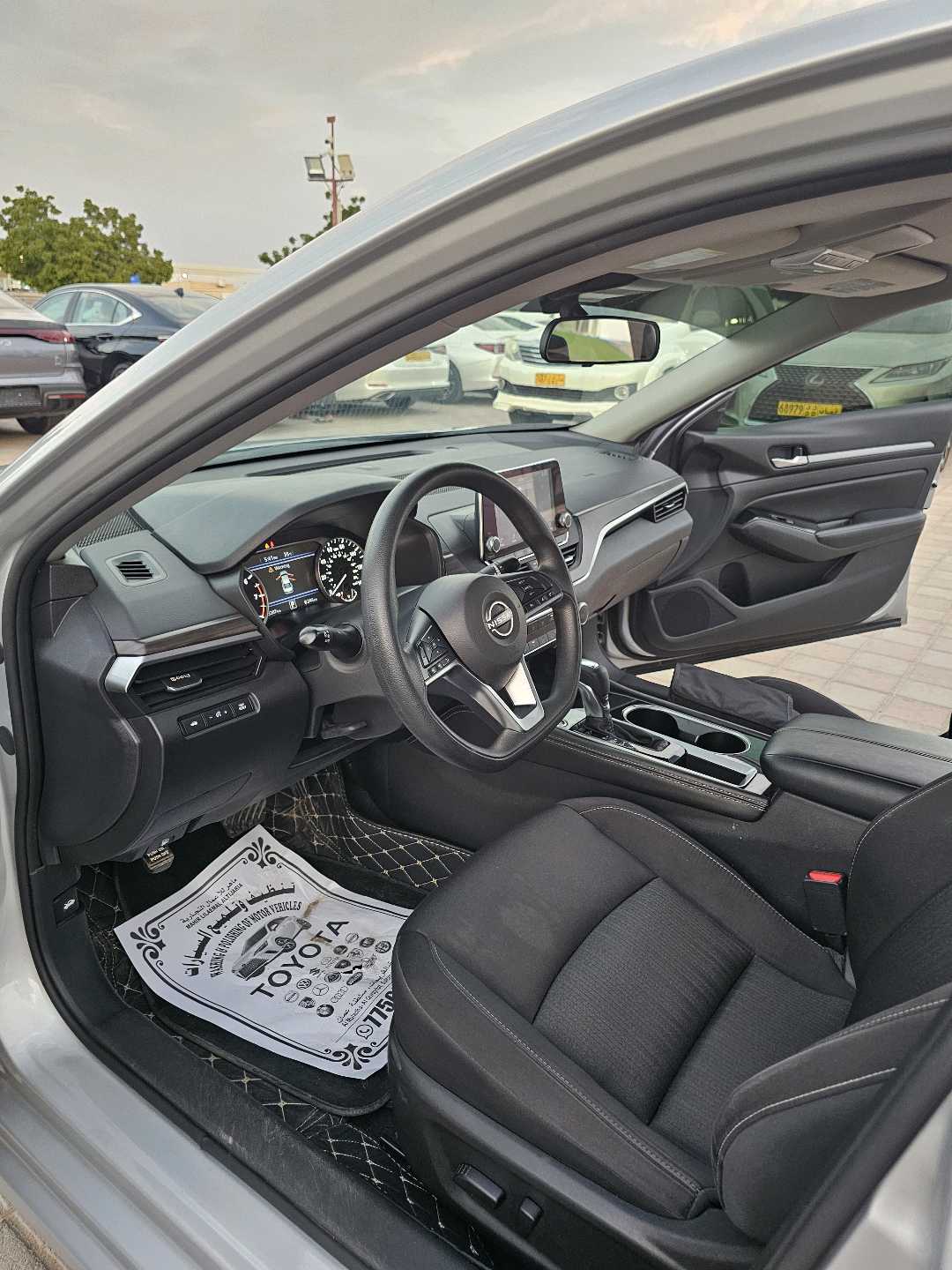 Car Image 2023 NISSAN ALTIMA SV