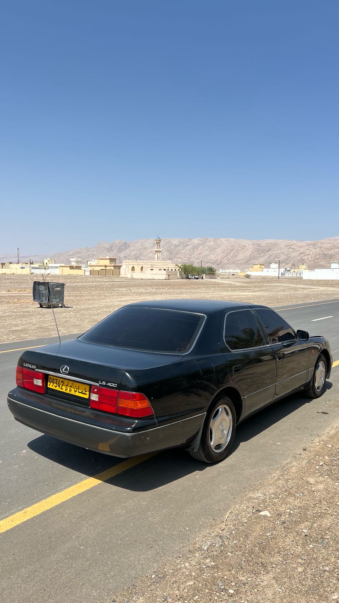 Car Image 1998 LEXUS LS 400