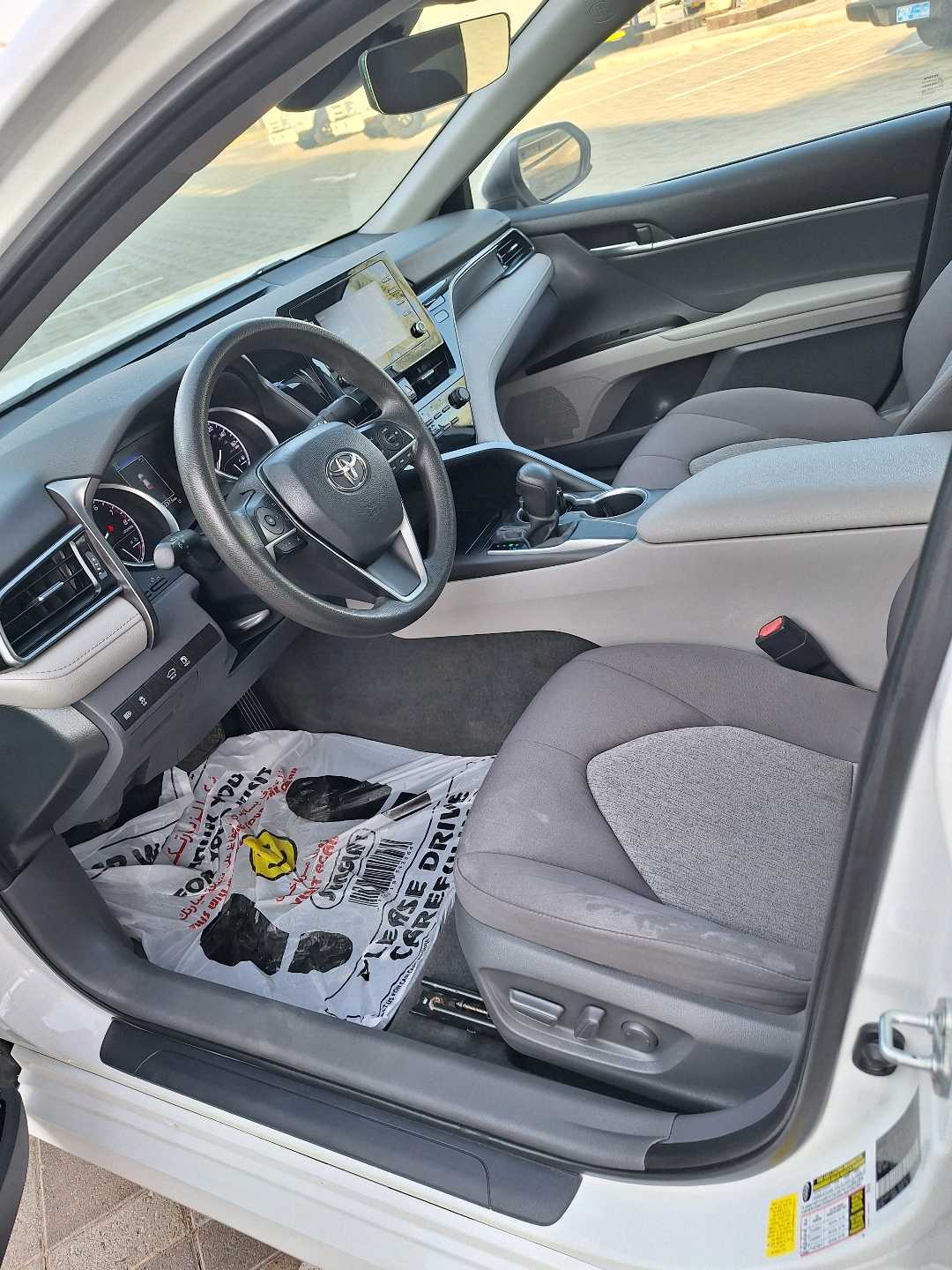 Car Image 2021 TOYOTA CAMRY LE