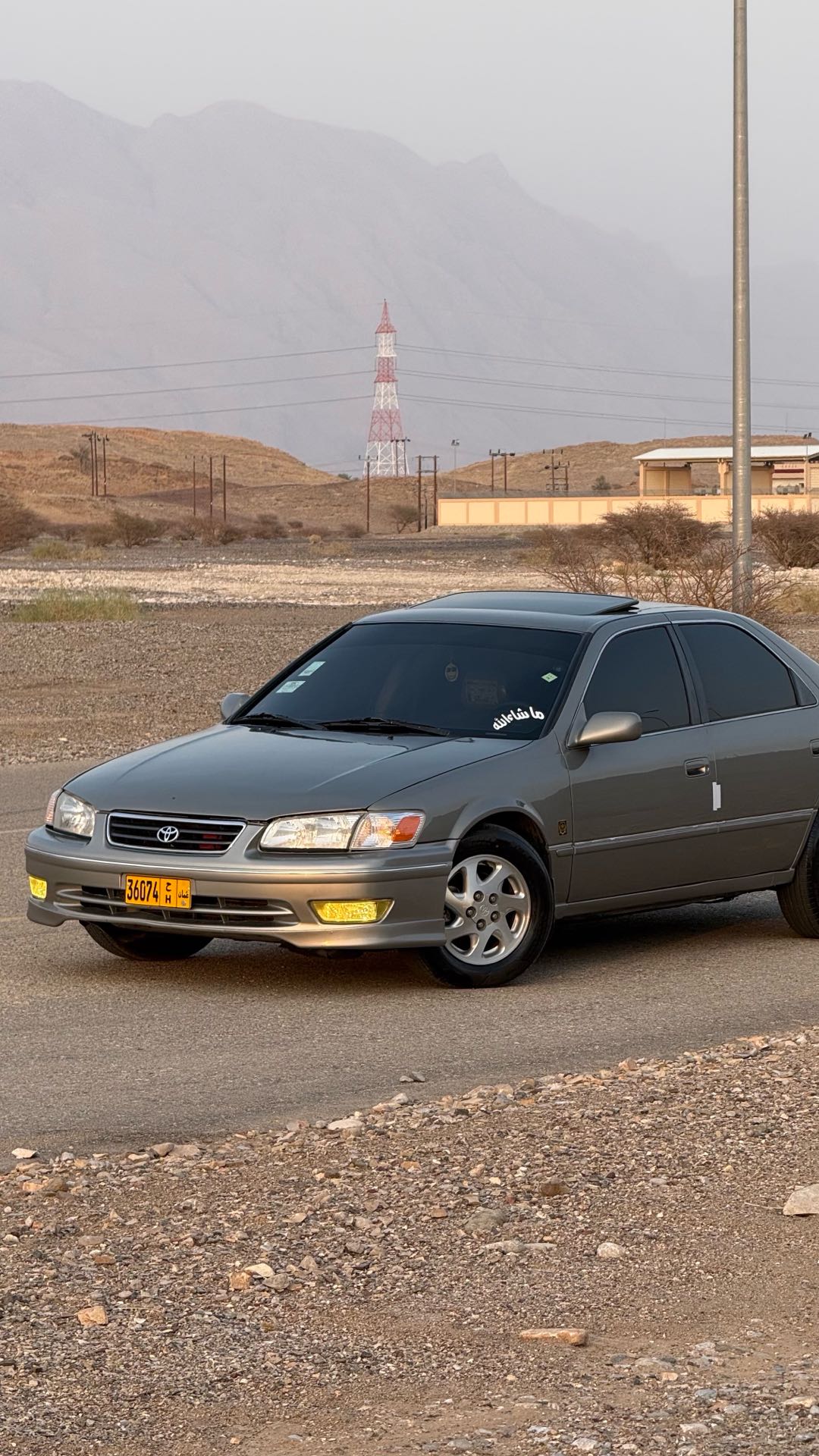 Car Image 1999 TOYOTA CAMRY LE