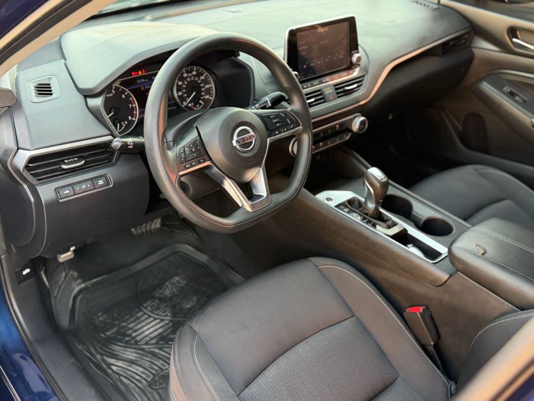 Car Image 2019 NISSAN ALTIMA SL