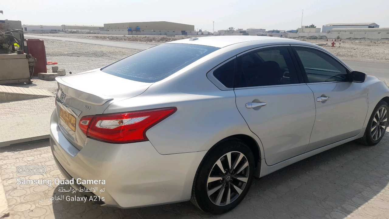 Car Image 2017 NISSAN ALTIMA SV