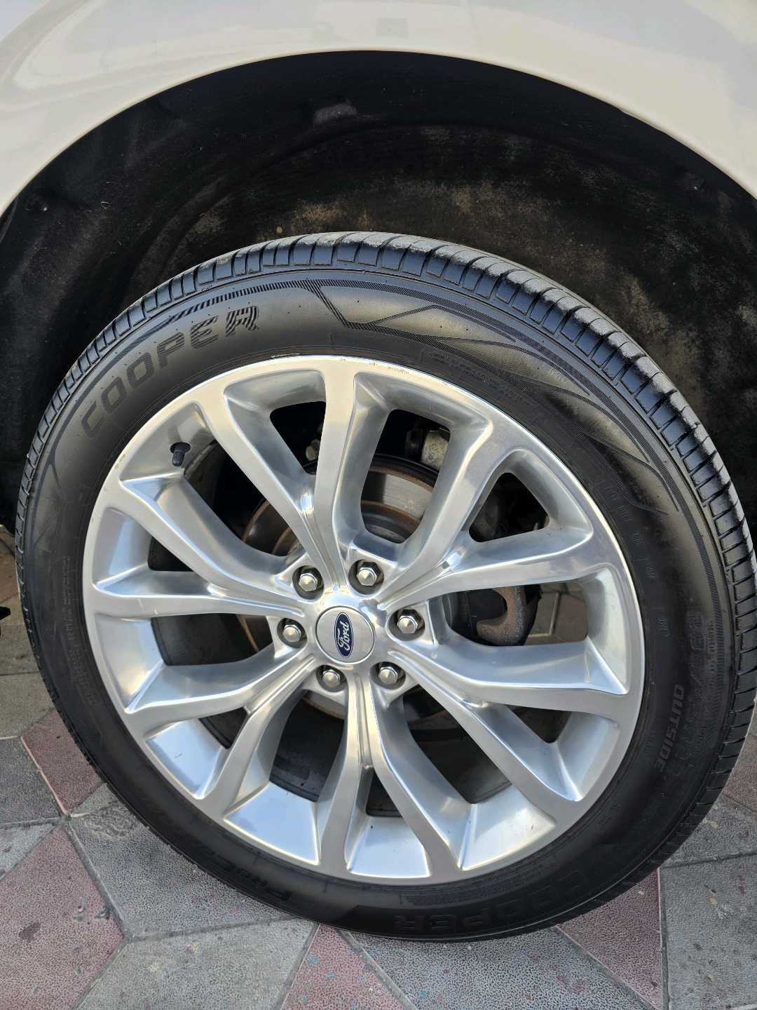Car Image 2019 FORD EXPEDITION Platinum