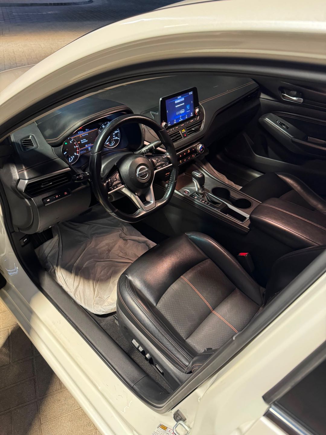 Car Image 2019 NISSAN ALTIMA SR
