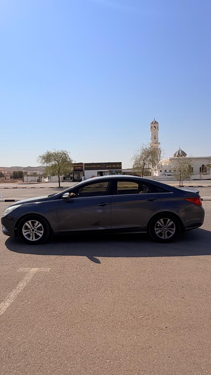 Car Image 2012 HYUNDAI SONATA 