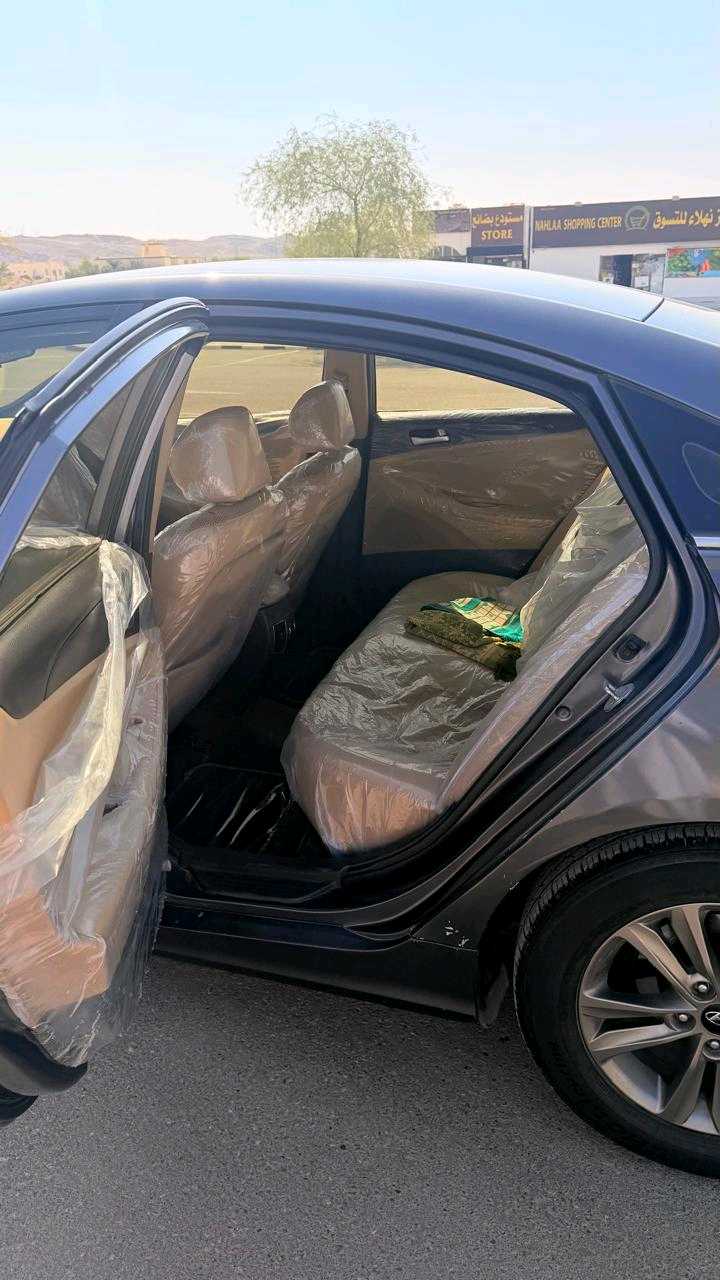 Car Image 2012 HYUNDAI SONATA 