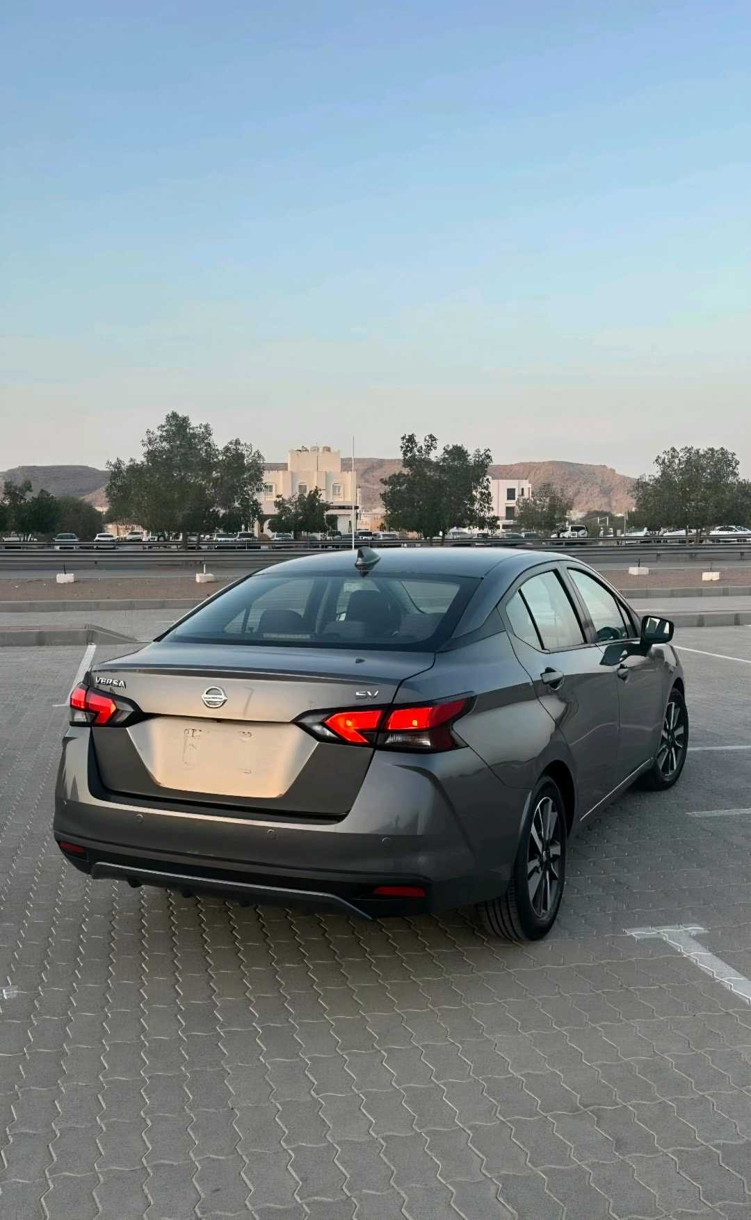 NISSAN VERSA 2023