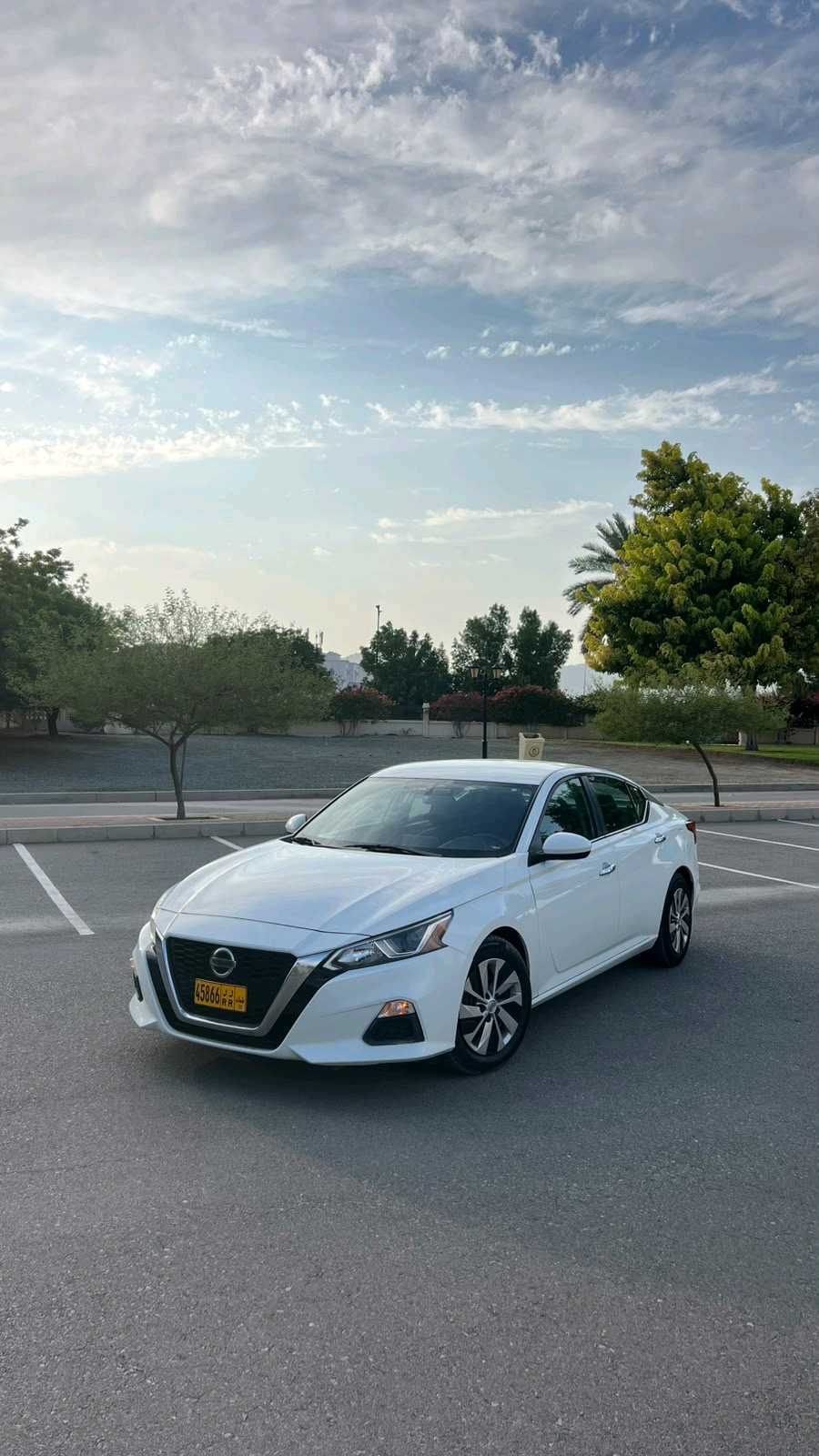 Car Image 2020 NISSAN ALTIMA SV