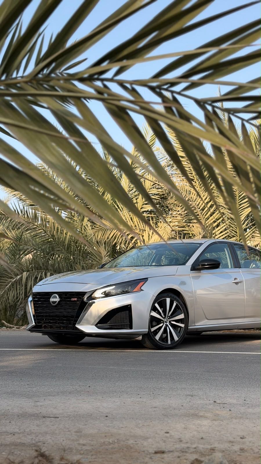 Car Image 2019 NISSAN ALTIMA SR