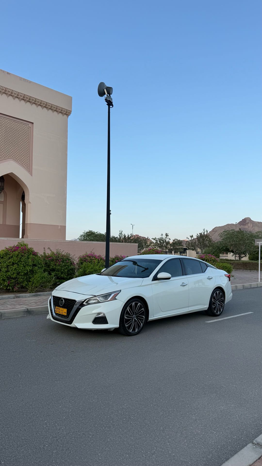 Car Image 2020 NISSAN ALTIMA SL