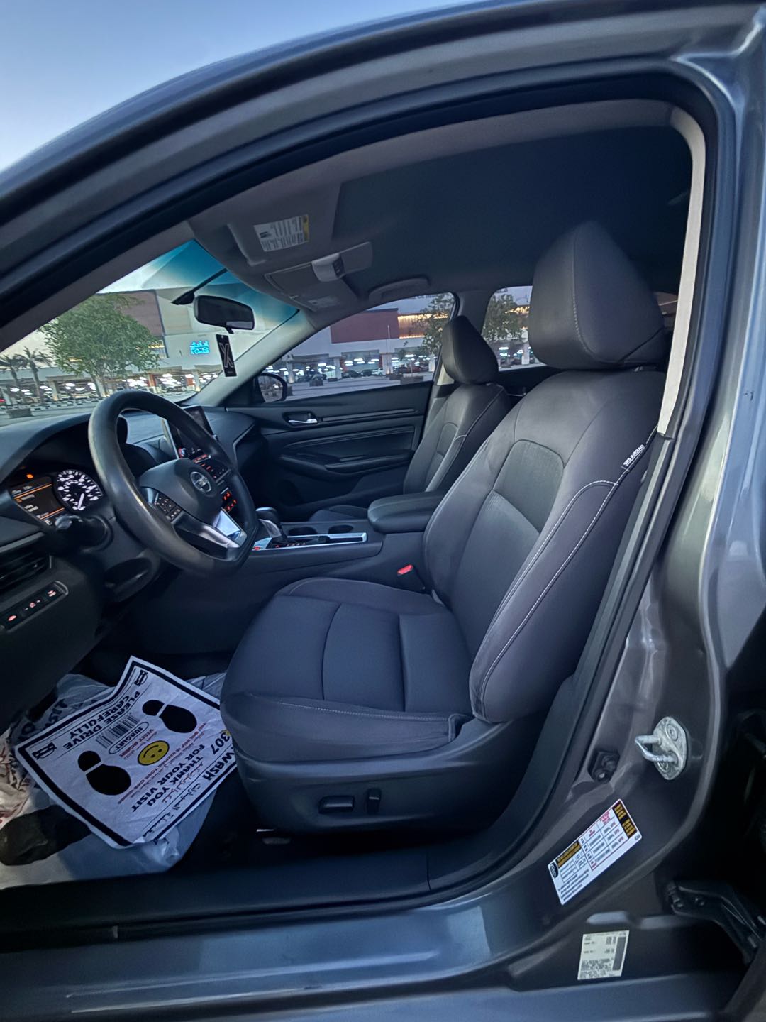 Car Image 2019 NISSAN ALTIMA SV