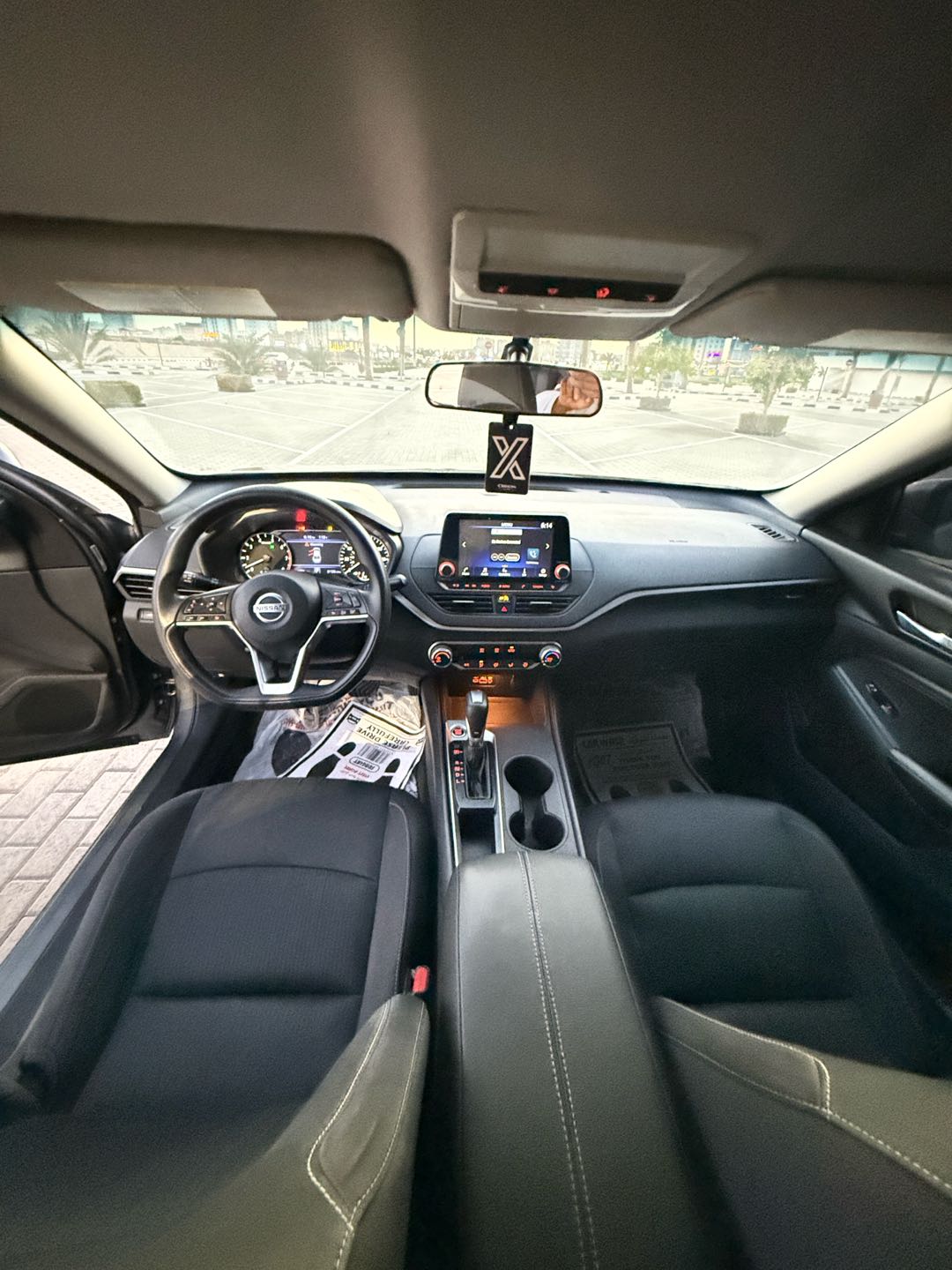 Car Image 2019 NISSAN ALTIMA SV