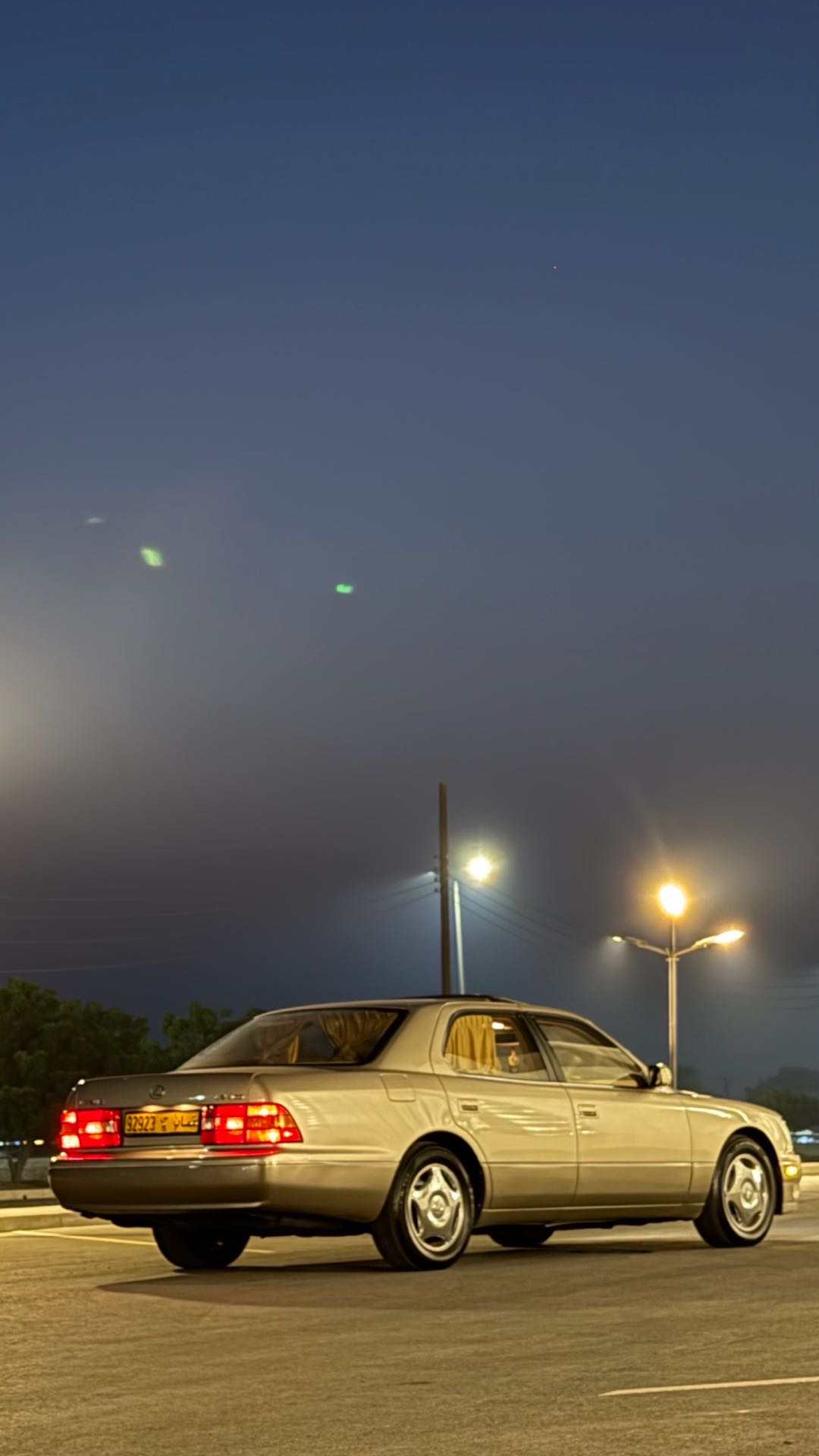 Car Image 1998 LEXUS LS 400