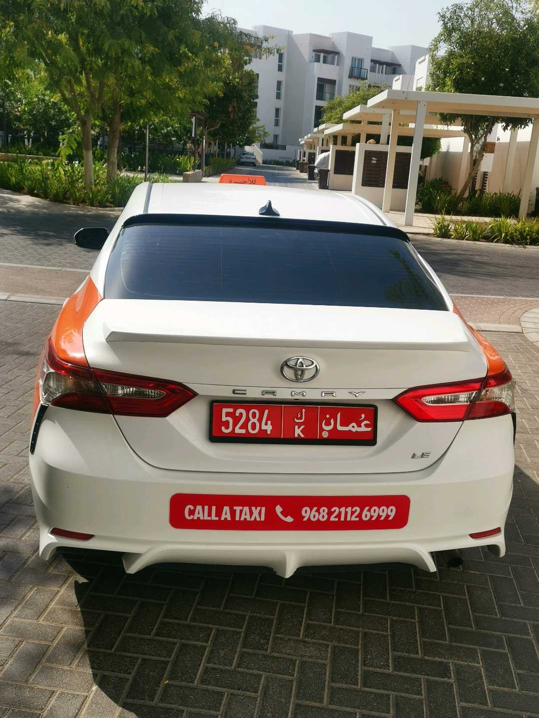 Car Image 2018 TOYOTA CAMRY LE