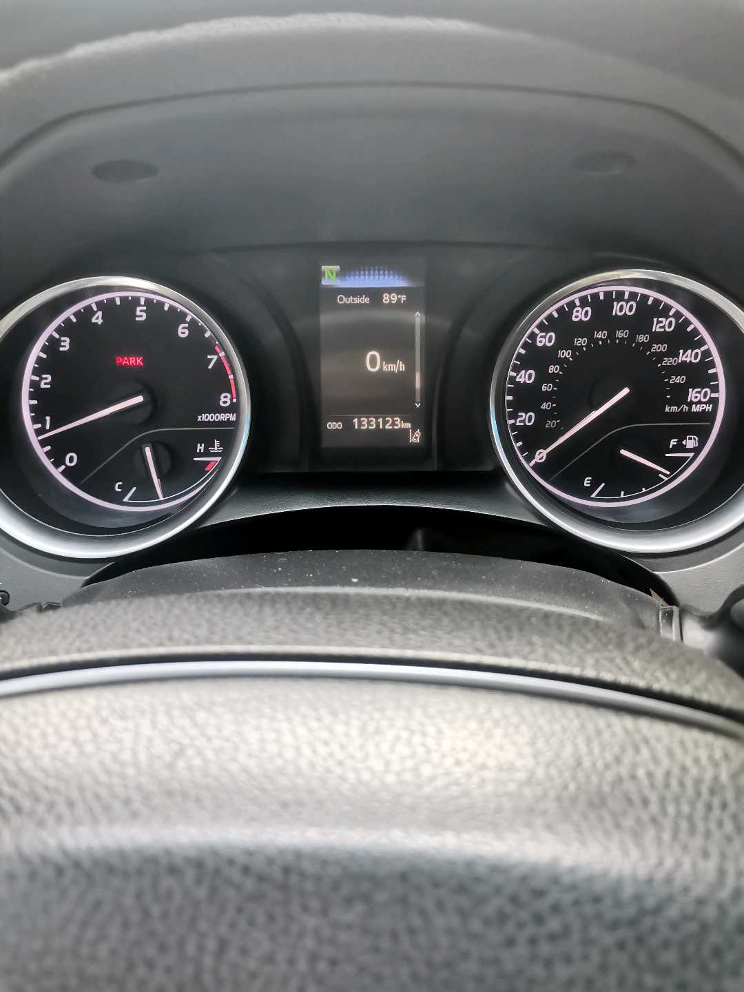 Car Image 2018 TOYOTA CAMRY LE